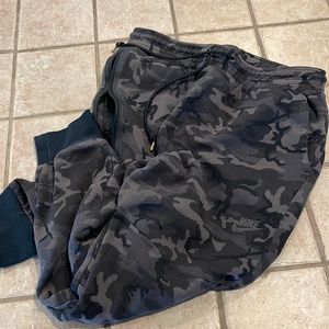 Nike Joggers